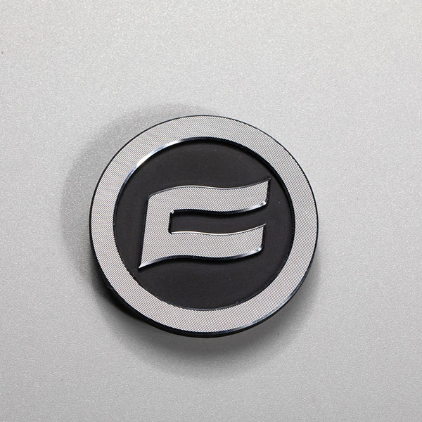 Logotyp metalletiketter