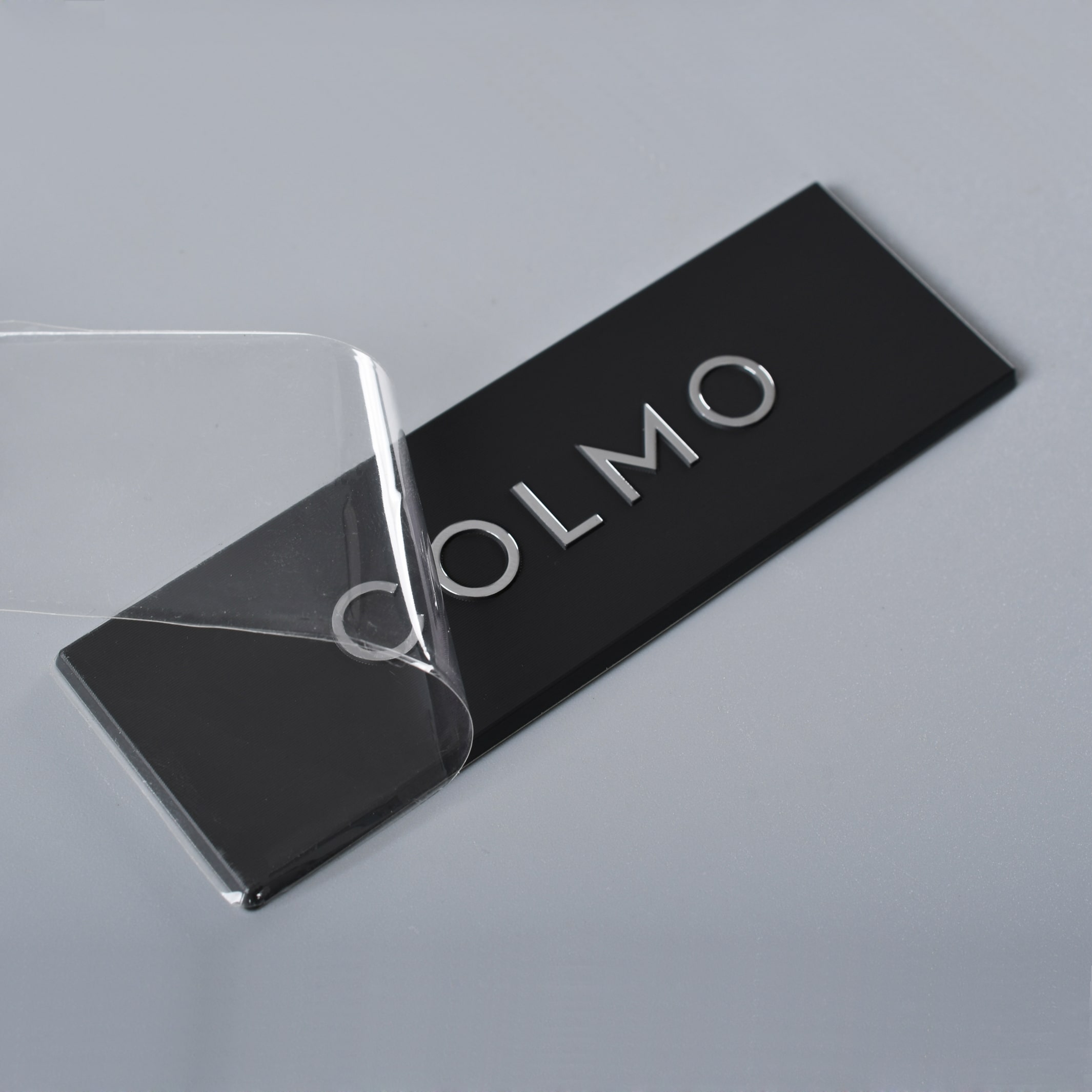 Diamantskärande självhäftande aluminiumlogotyp