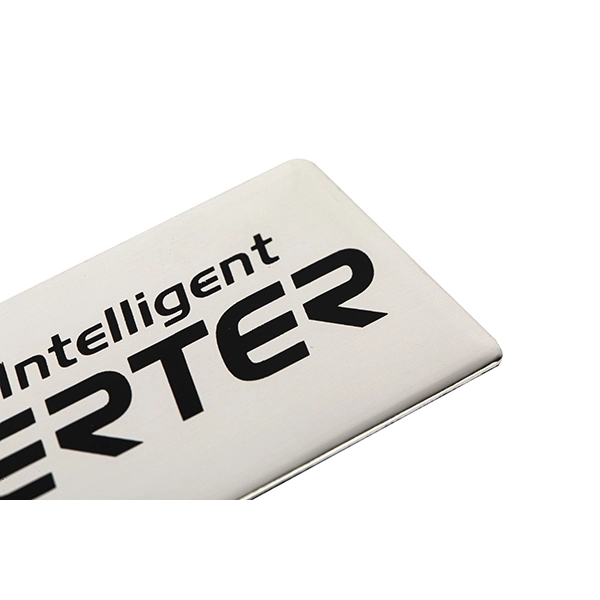 Logotypmärke i aluminium