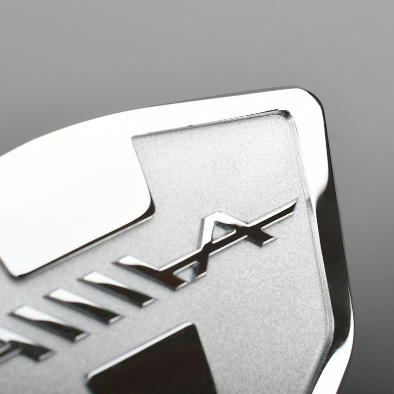 Krom metallisk logotyp
