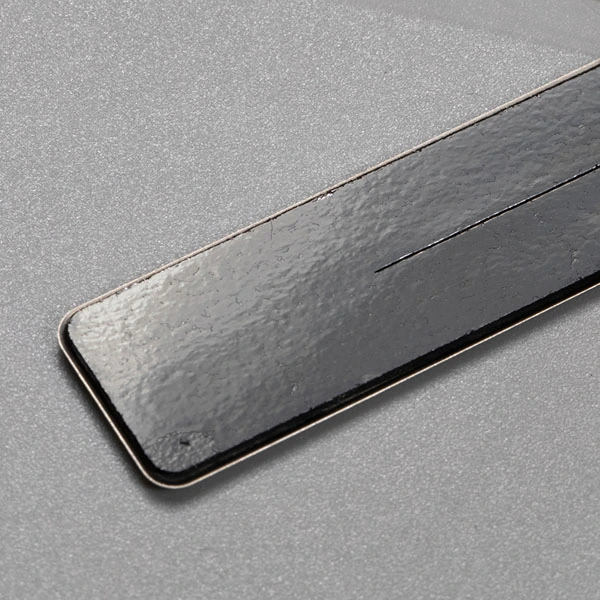 Anpassad högblank silverlogotyp med kanter präglade 3D-borstad elektroformande nickelmetalletikett för motor
