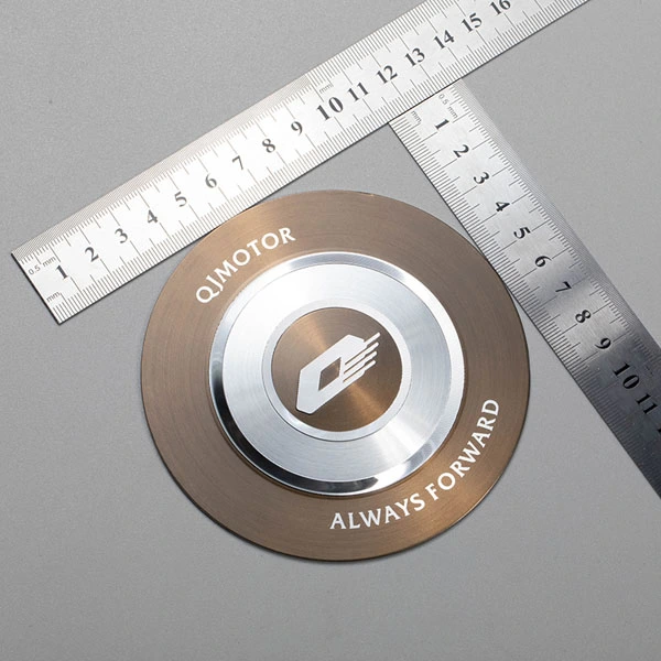 3D-aluminiumklistermärke