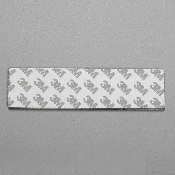 Logotyp metallnamnskylt