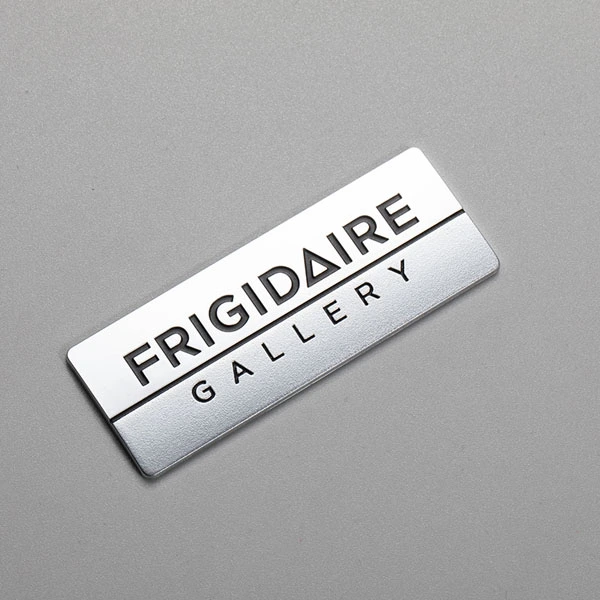 Partihandel Plast ABS Krom Tillverkare Unika kyl Badges frys Emblem