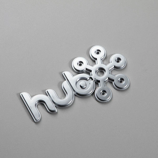 ABS-etikett med Chrome-logotyp
