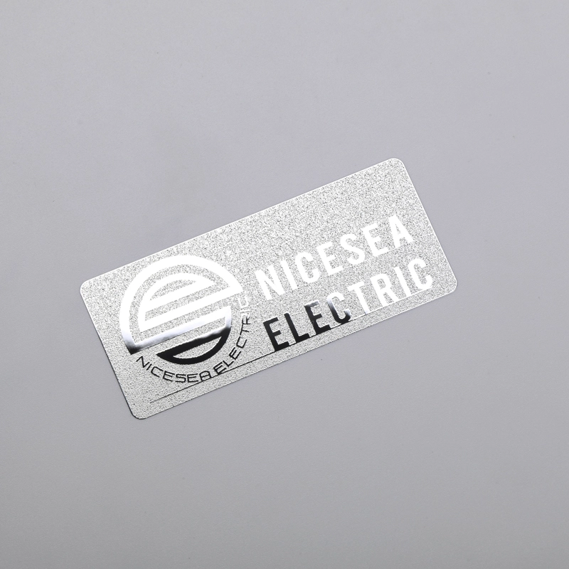 Krom Silver-logotyp Nickeletikett med 3M-lim